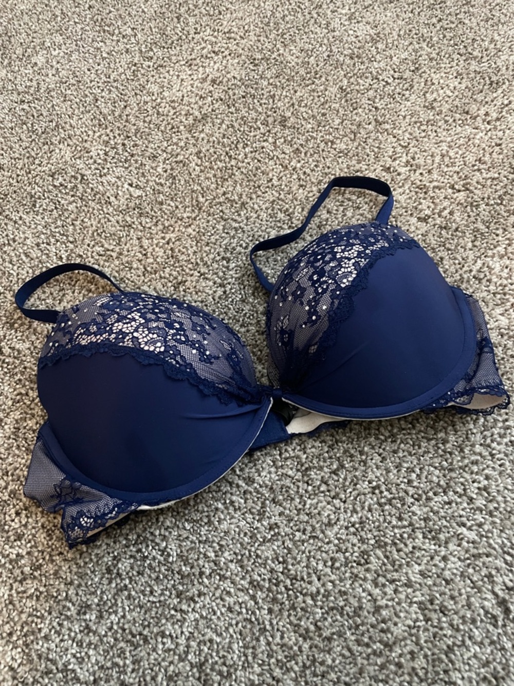 Victoria's Secret Navy Lace Push-Up Bra